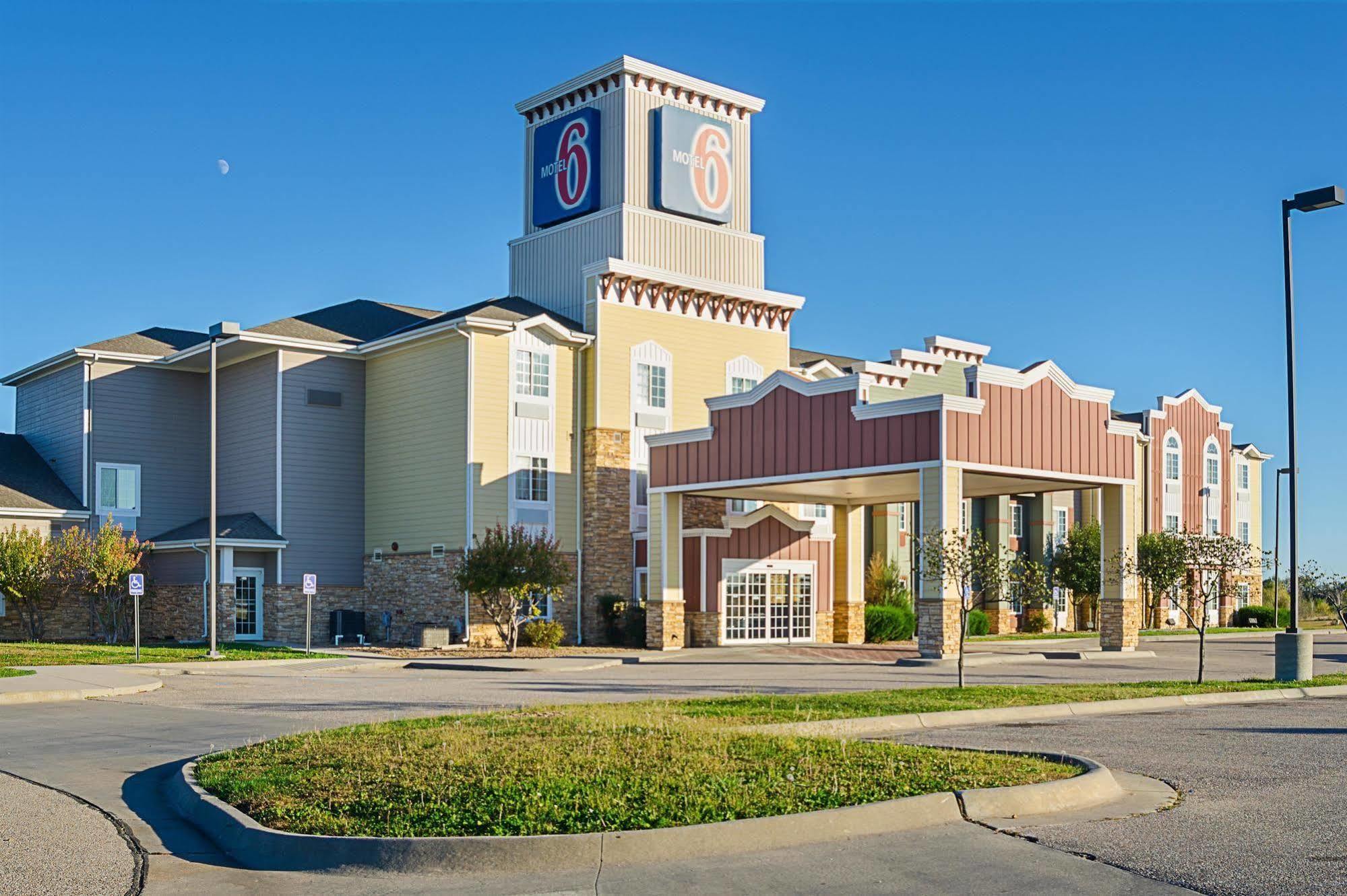 Park City Motel 6-Valley Center, Ks المظهر الخارجي الصورة